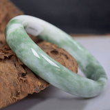 Schwimmendes grünes Jade -Armband