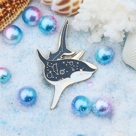 Ocean Shark Brosche Persönlichkeit Originales Design Metal Accessoires