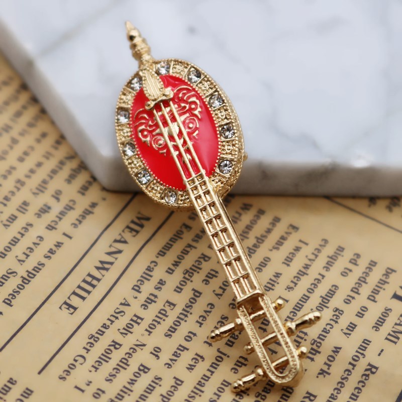 Literary Style Classical Chinese Musical Instruments Pipa Brooch