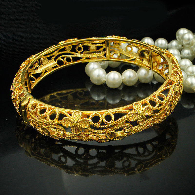 Sand Gold-plated Hollow Flower Bracelet Female Retro Gold-plated Bracelet