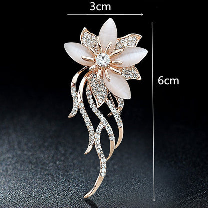 Fashion rhinestone brooch