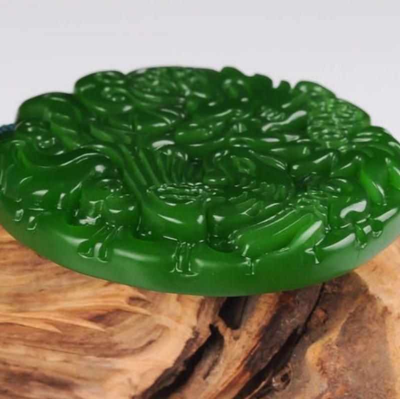 Mode Spinatgrün Hetian Jade Anhänger