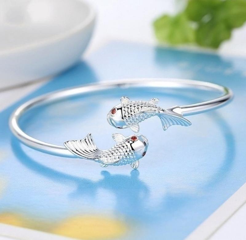 Karpfenmetallarmband für Frauen