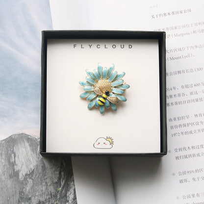 New Sunflower Daisy Brooch Bag Pendant Badge