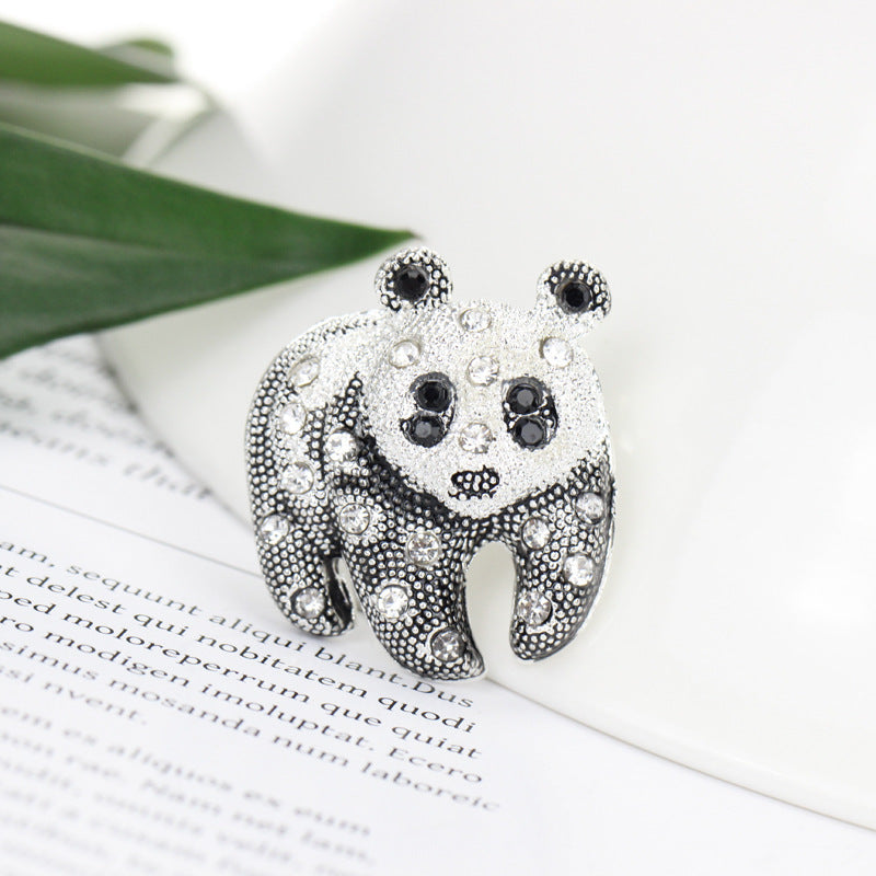 Mit Diamanten besetzte Panda-Brosche Ein-Wort-Brosche-Accessoires