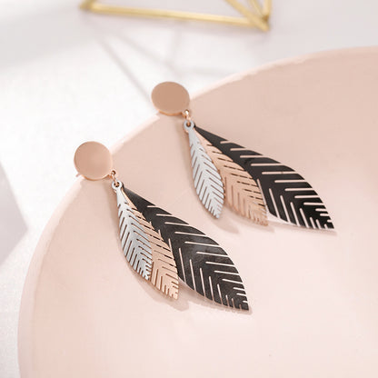 Three-leaf earrings