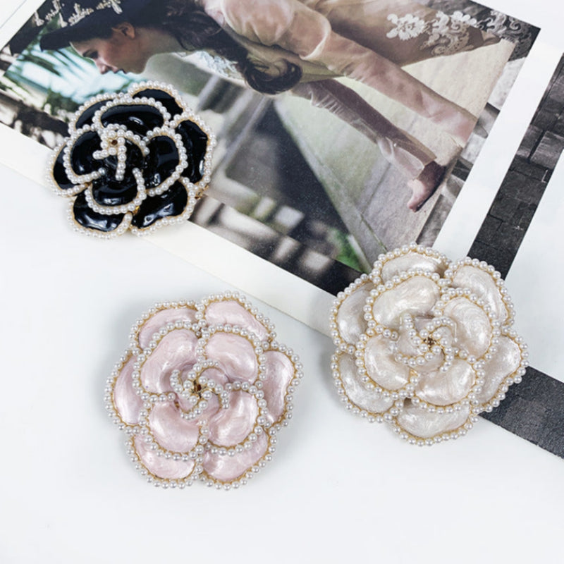 Camellia brooch trinket