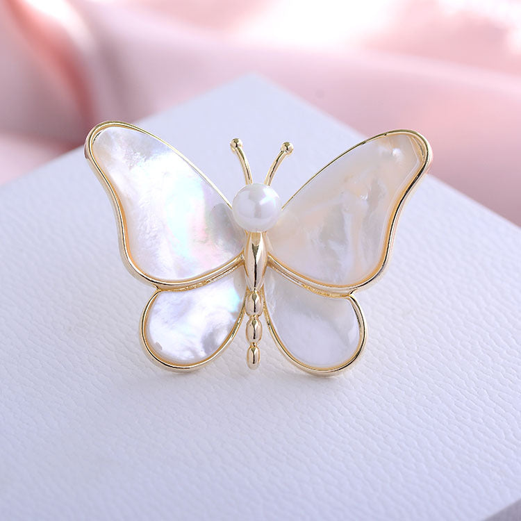 Gifts for Couples New Fashion Deep Sea Butterfly Fritillaria Pearl Brooch