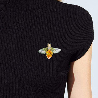 Unisex Anti-light Buckle Small Bee Brooch