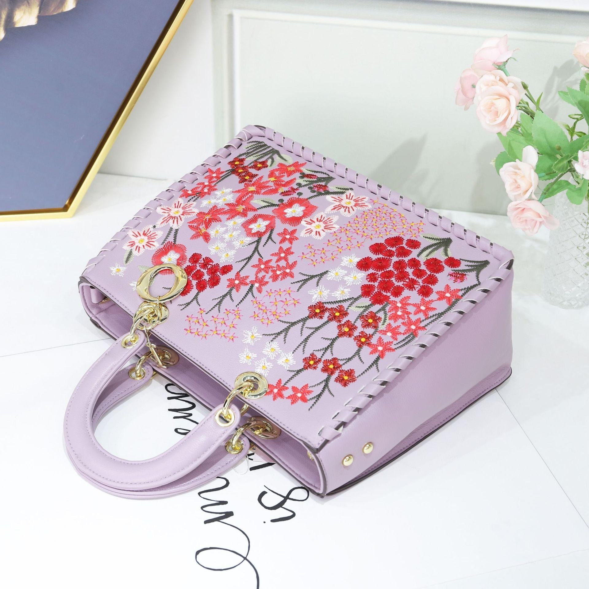 Premium Sense Leather Embroidery Handbag Crossbody Bag-2