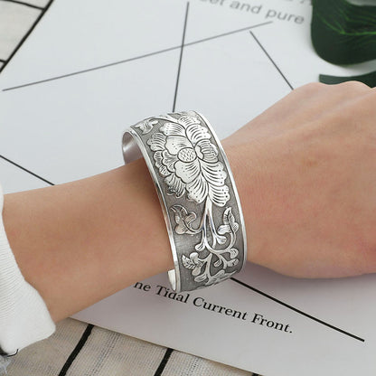 Flower Blooming Bracelet