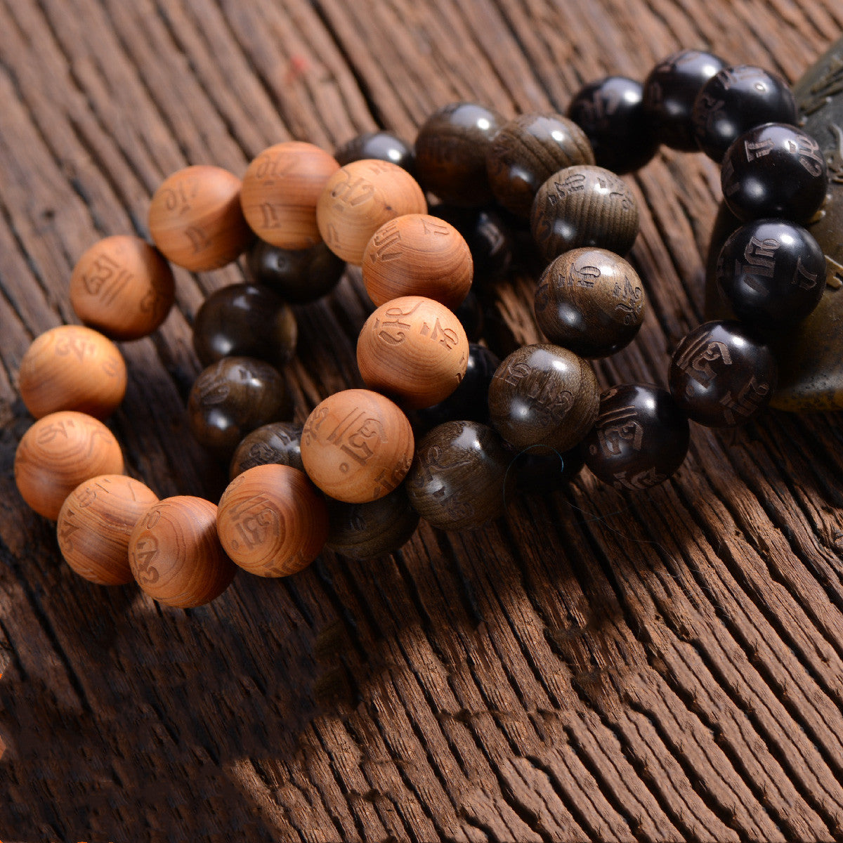 Ebony Buddha Perlenarmband