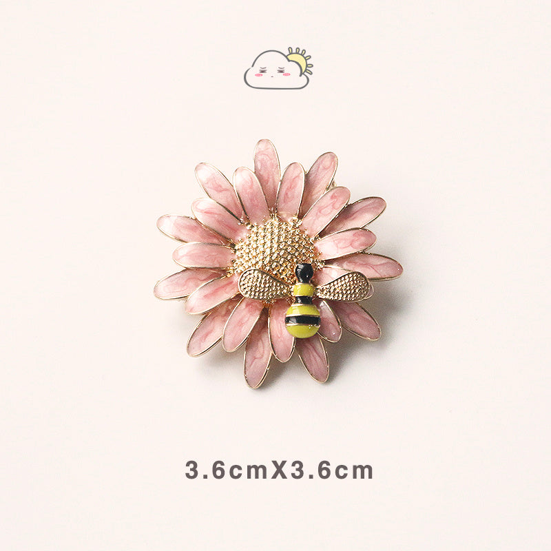 New Sunflower Daisy Brooch Bag Pendant Badge