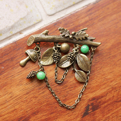 Art Vintage Pinecone Brooch