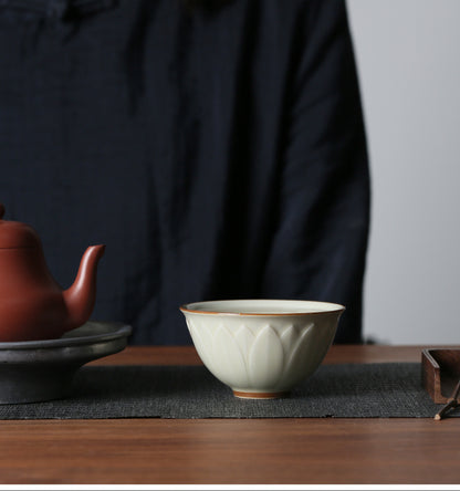 Embossed Lotus Master Cup Kung Fu Tea Set