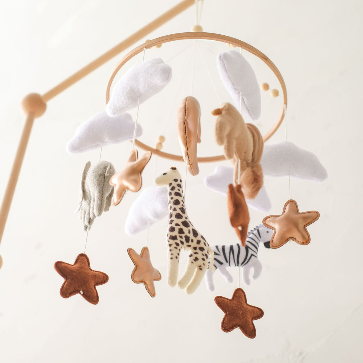 Crib Animal Cloud Moon Bed Bell Hand-eye Coordination Decoration Wind Chimes