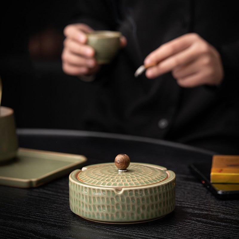 Ceramic Ashtray With Lid Household Office Chinese Style