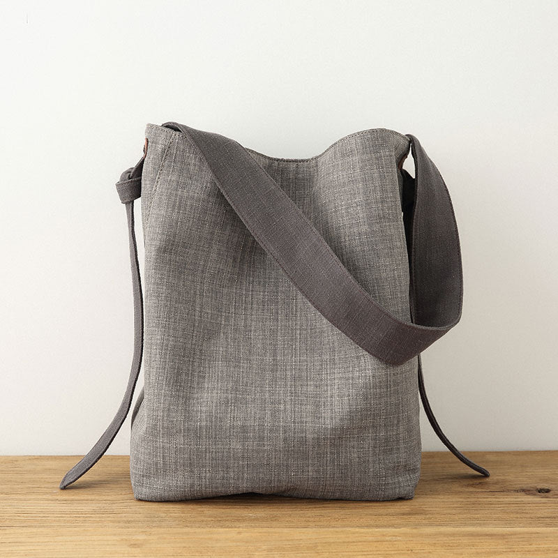 Canvas shoulder bag