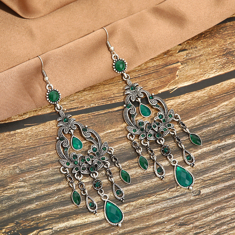 Chinese Style Vintage Drop Earrings With Diamonds