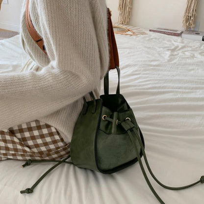 Hong Kong style vintage bucket bag