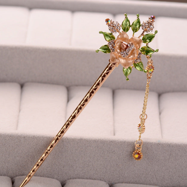 Retro hollow flower hairpin