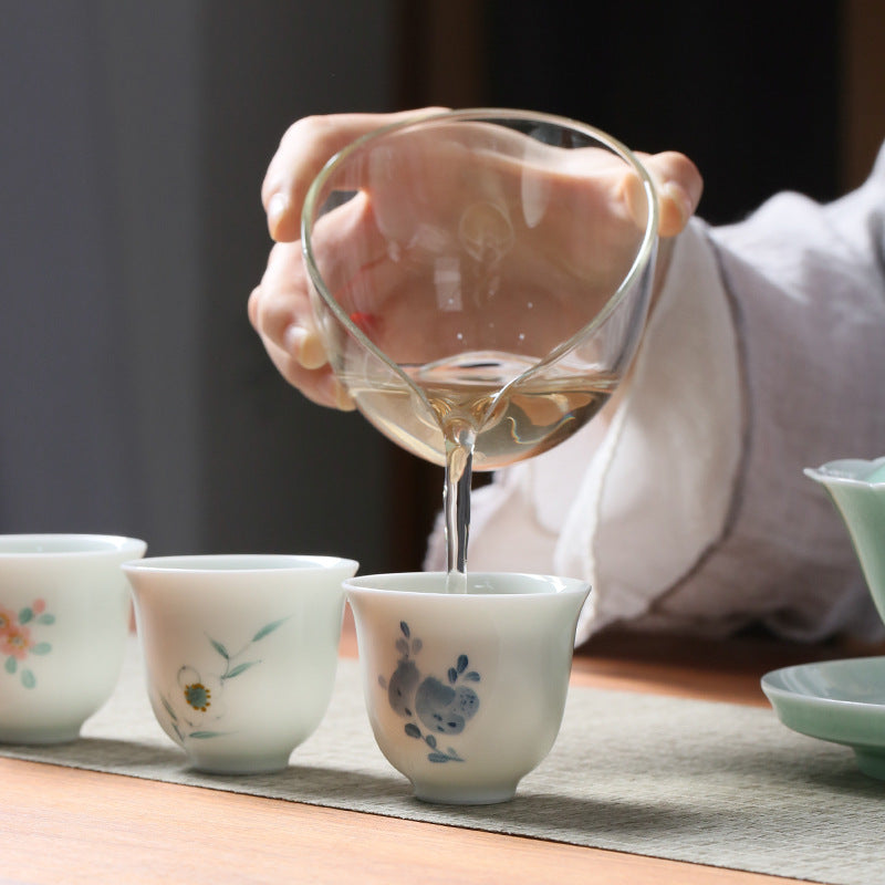 Underglaze Color White Porcelain Hand Drawn Wisteria Flower Small Teacup