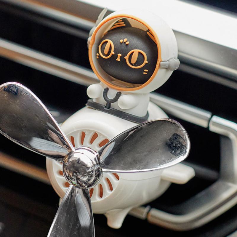 Cat car air freshener with vent clip and spinning fan