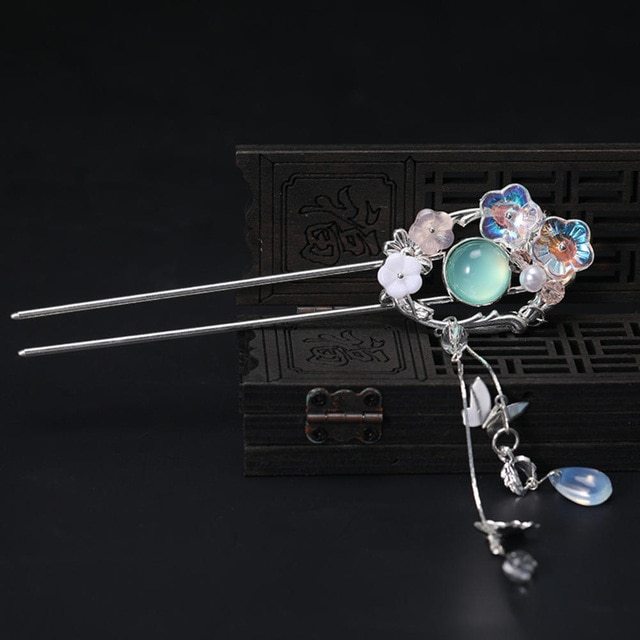 Chinese Style Step Shake and Tassel Hairpin-4