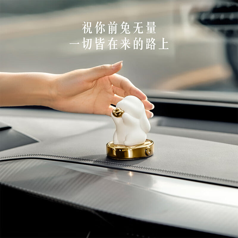 Jade Rabbit Dongsheng Osmanthus Car Aromatherapy Ornament Creative Gift-4