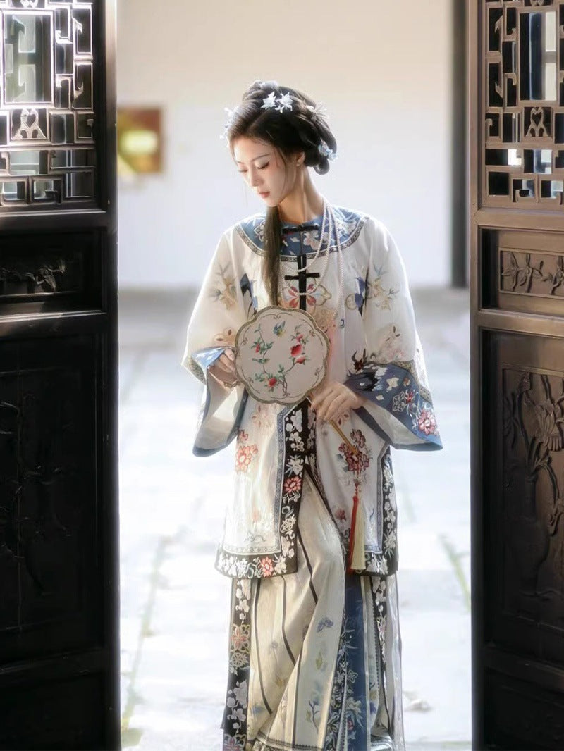 Chinesische Qing -Dynastie Frauenkleidung Hanfu Retro Ethnischer Stil Alter Kostümpferde Gesichtsrockanzug