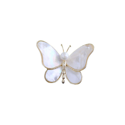 Gifts for Couples New Fashion Deep Sea Butterfly Fritillaria Pearl Brooch