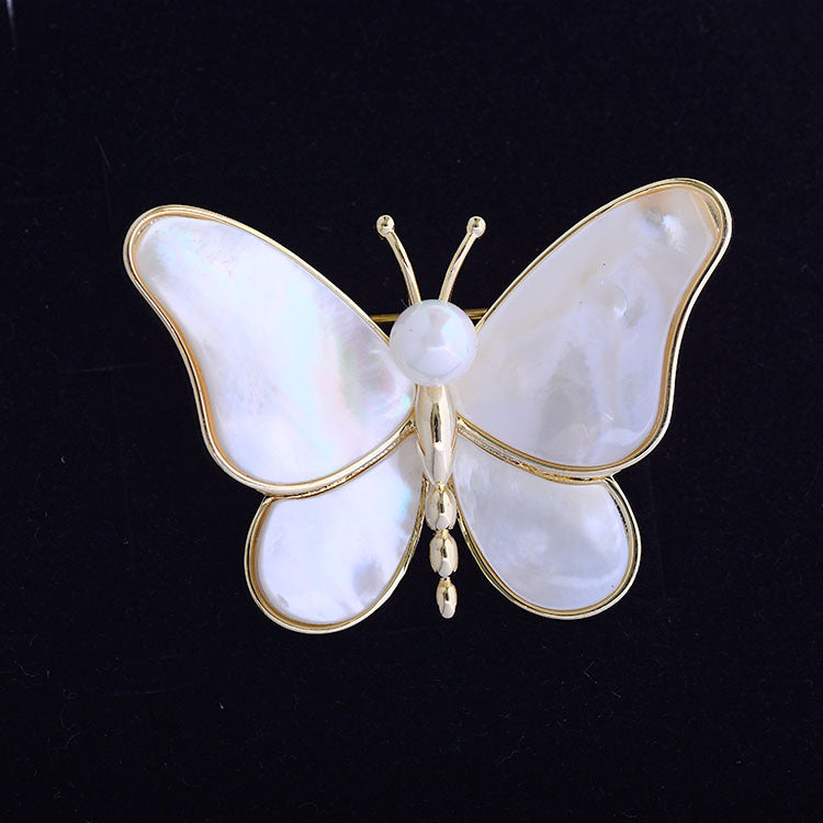 Gifts for Couples New Fashion Deep Sea Butterfly Fritillaria Pearl Brooch