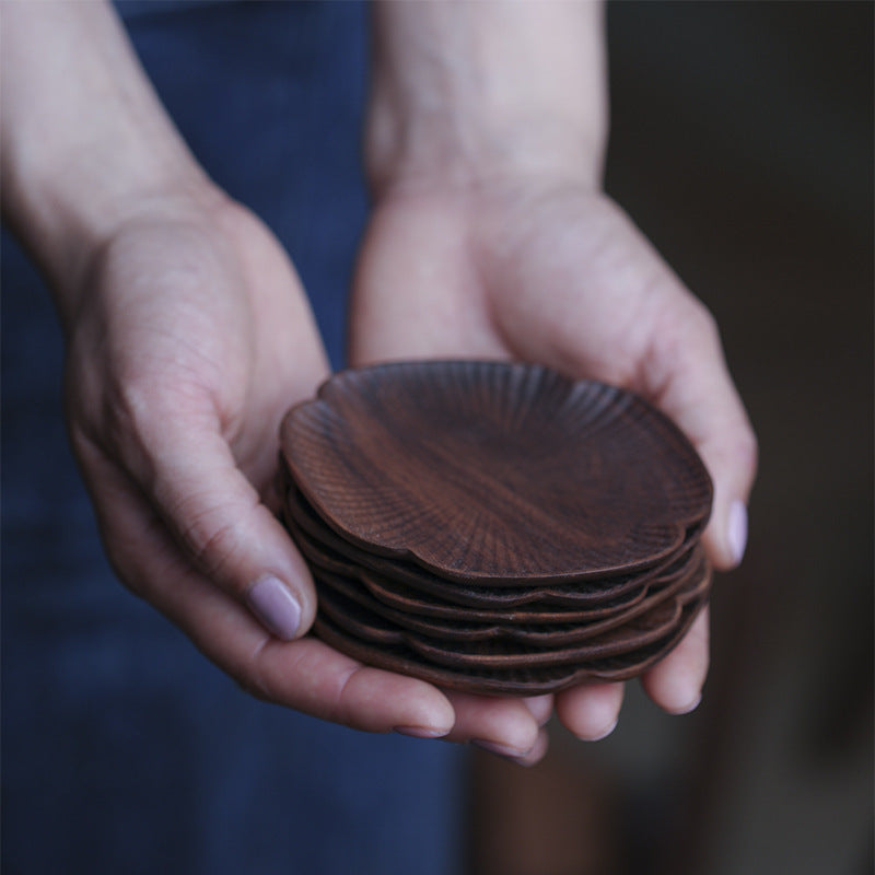 Solid Wood Black Walnut Four-leaf Clover Coasters Beech Texture Holder Insulation Pad