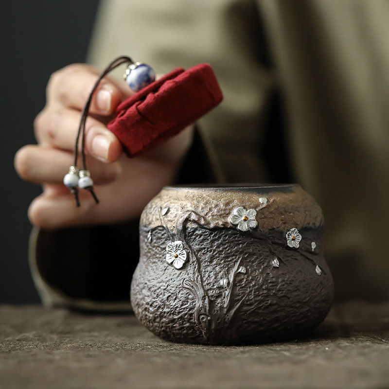 Stoneware Old Rock Clay Tea Caddy Small Ceramic Hands