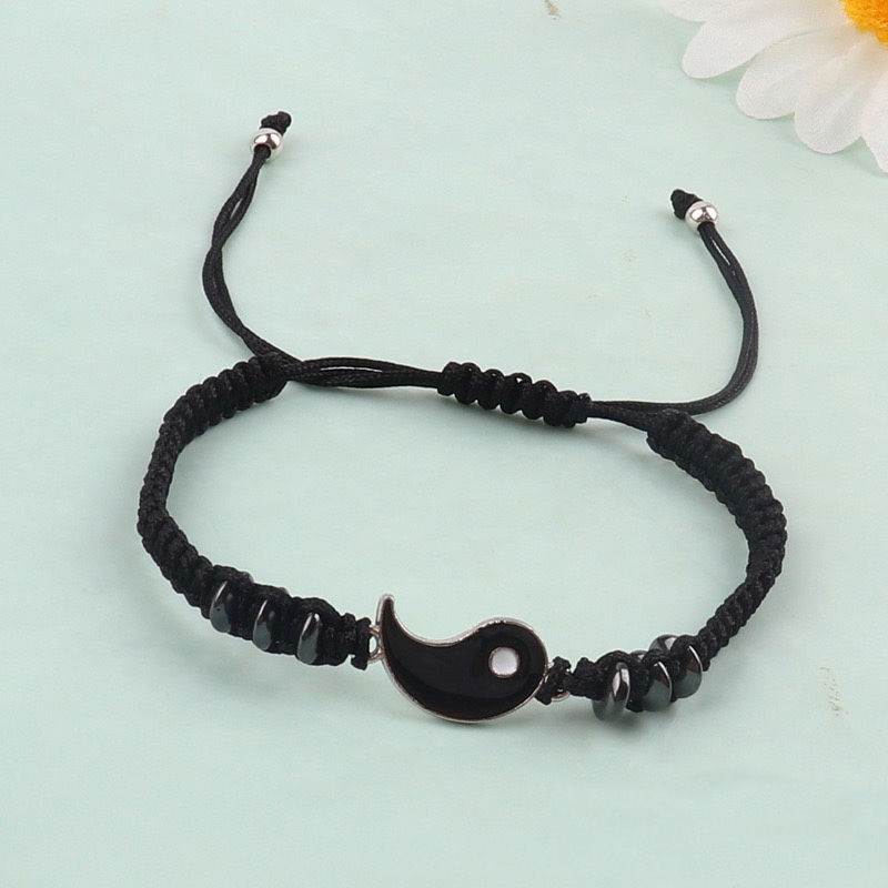 Chinese Style Simple Student All-match Black And White Clavicle Chain Bracelet