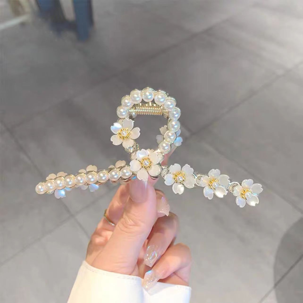 Lady Shell Flower Hairpin