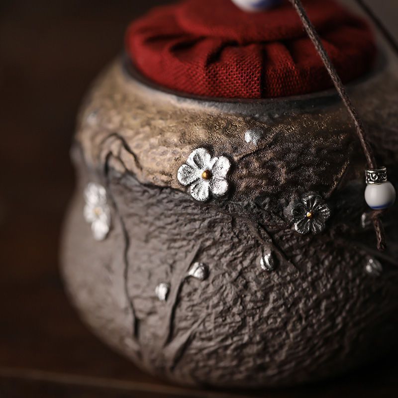 Stoneware Old Rock Clay Tea Caddy Small Ceramic Hands