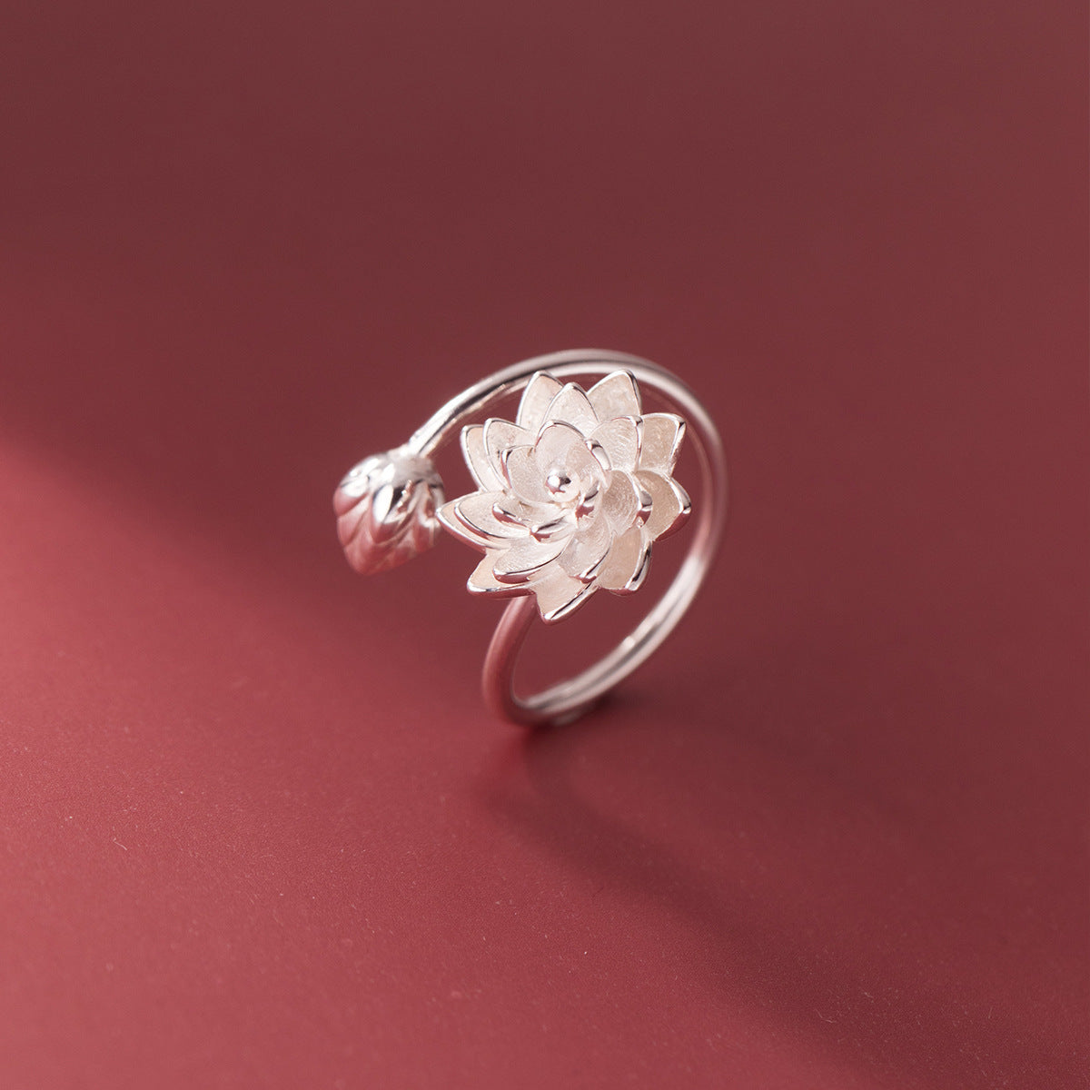 Chinese adjustable lotus ring with floral white copper finish