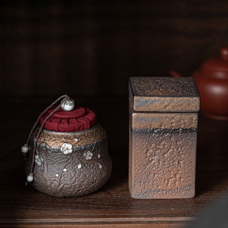 Stoneware Old Rock Clay Tea Caddy Small Ceramic Hands