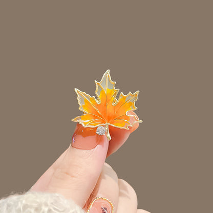 Small Maple Leaf Anti-exposure Brooch Unisex Upscale Fixed Clothes Pin