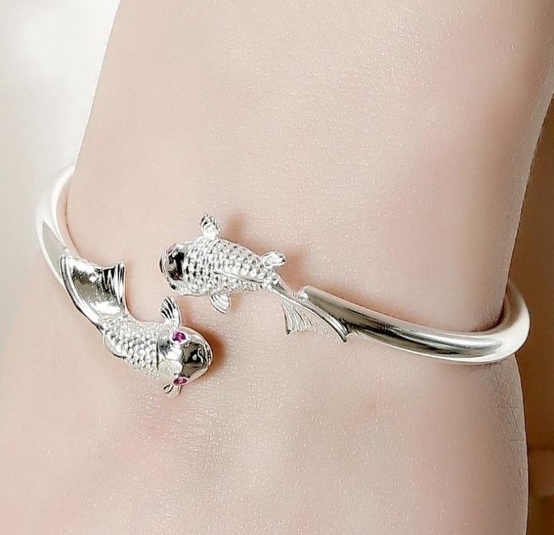 Karpfenmetallarmband für Frauen